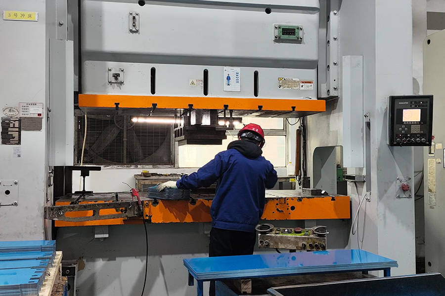 How to set the defocusing amount in laser welding(图1)